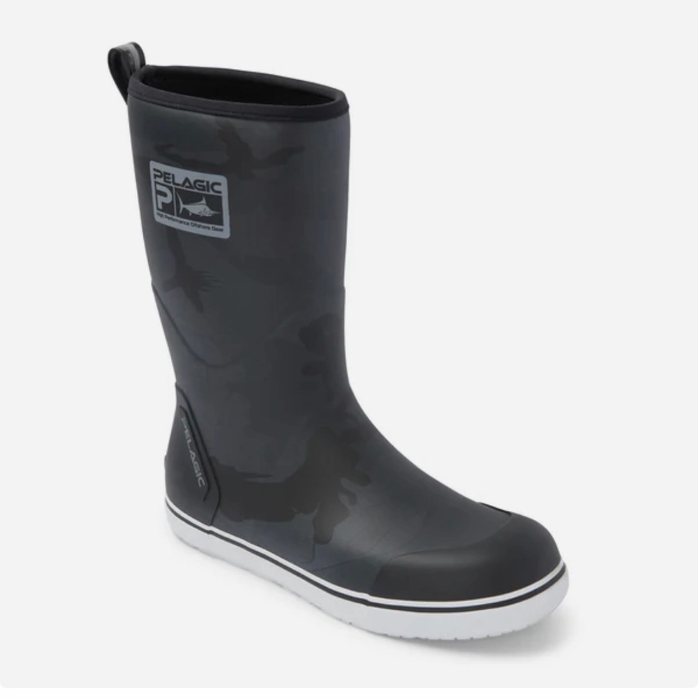 Pelagic Longshore 12” Deckboot Size Men’s 6